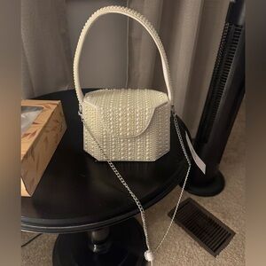 NWT Ivory pearl embellished handbag w/ crossbody option